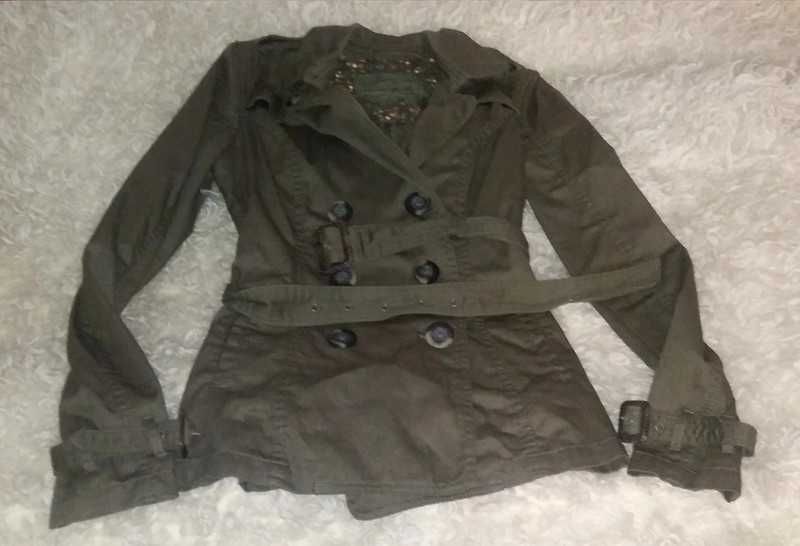 Terranova dwurzędowa marynarka wiosenna w stylu militarnym S