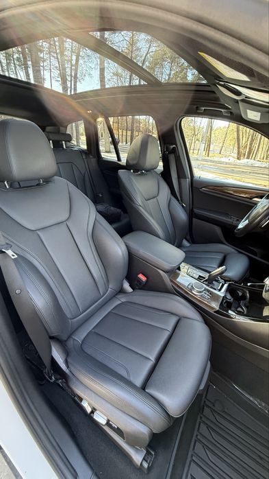 Автомобіль BMW X3 2019 G01 кроссовер, позашляховик