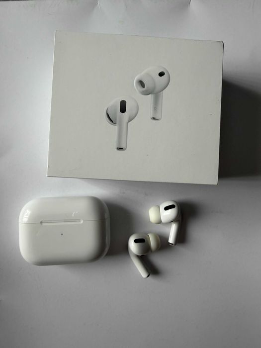Apple AirPods Pro z MagSafe Charging Case – oryginalne, dobry stan