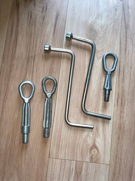 Оригінальні домкрати Bmw  ключі крюки докатки Е seria F seria