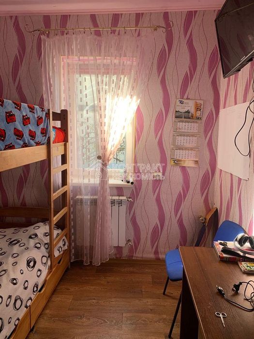 Продам два будинка на одній дільниці