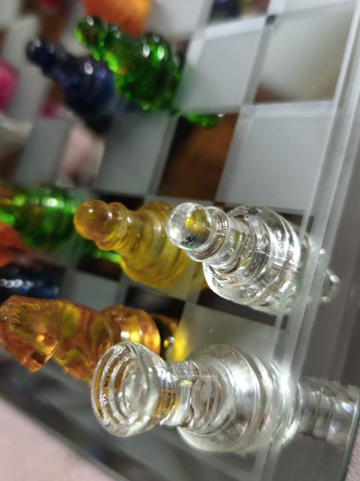 Скляні шахи глянець мат кольорові шахмати