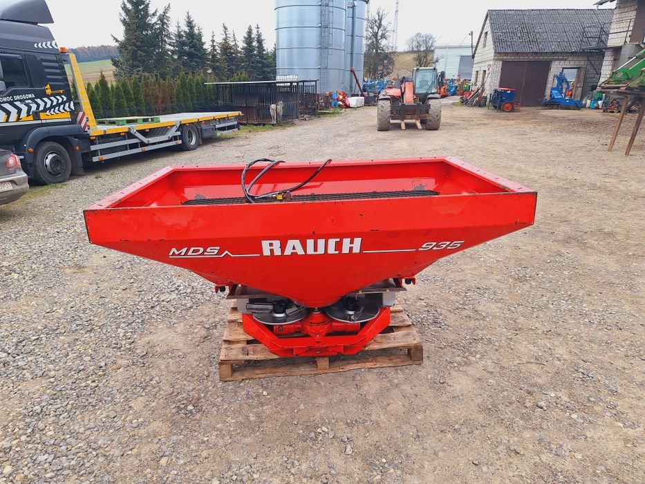 Rozsiewacz nawozu Rauch MDS 935  stan bdb hydraulika krata