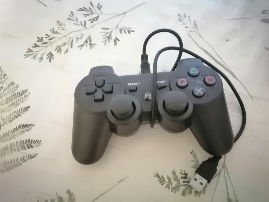 2x Pad przewodowy do PS3 / PC USB – Stan idealny!