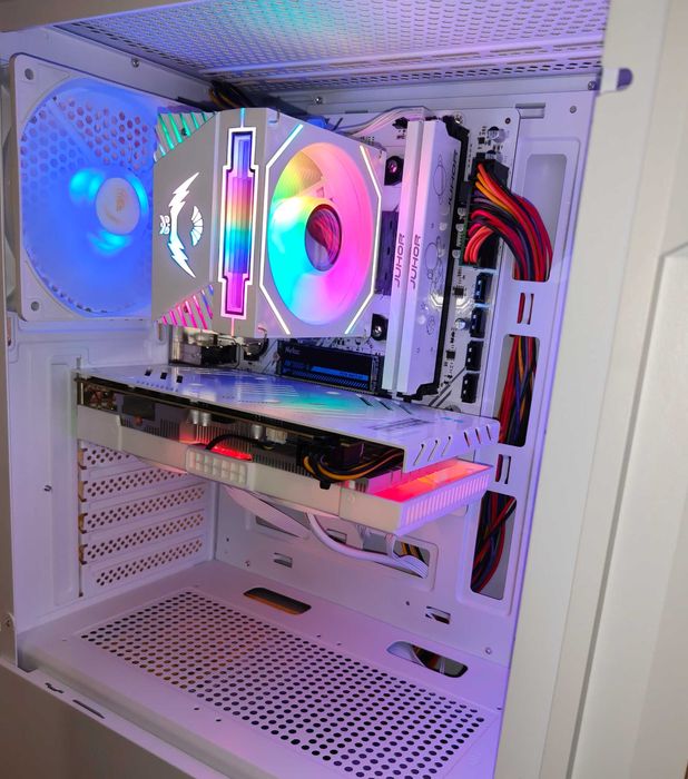 Ігровий комп'ютер (ПК) з AMD RX 6600 + AMD Ryzen 5 + 32 ГБ ОЗУ