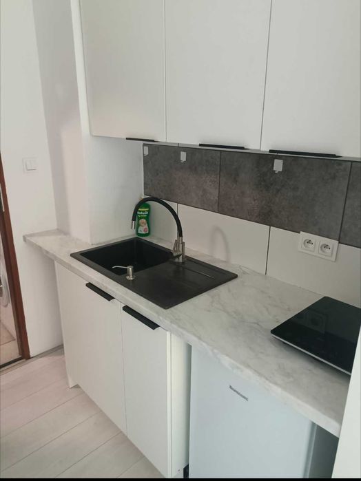 kawalerka do wynajęcia Centrum Jeżce 20m2
