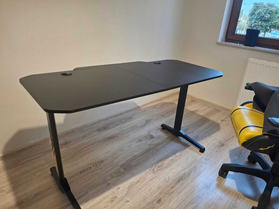 Biurko + fotel gamingowy Diablo Chairs kolor żołty