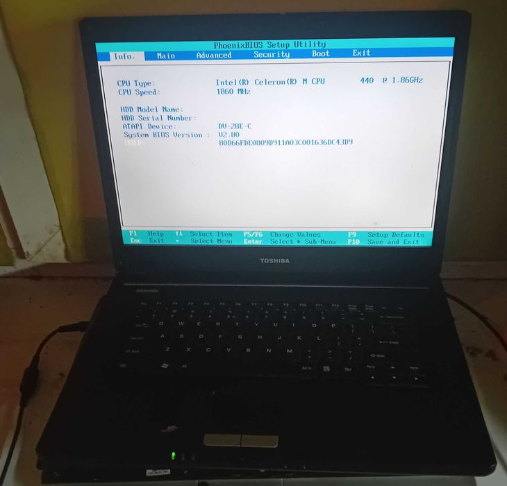 (15) laptop Toshiba L30-134