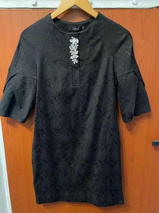 Продам черное платье