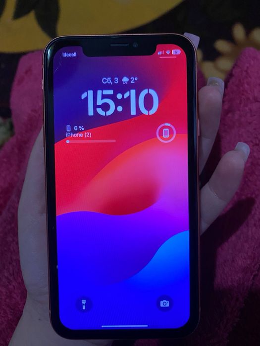 продам iPhone Xr 128g