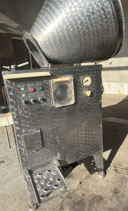 Вакуумний ковбасний шприц Брестмаш ФКД-1000 з погружчиком