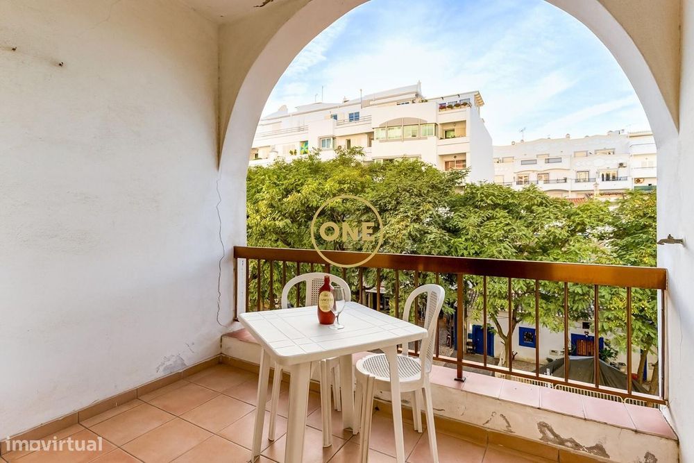 Ap. T0+1 Av. Liberdade nº 52, Albufeira, com piscina no rooftop e a 5