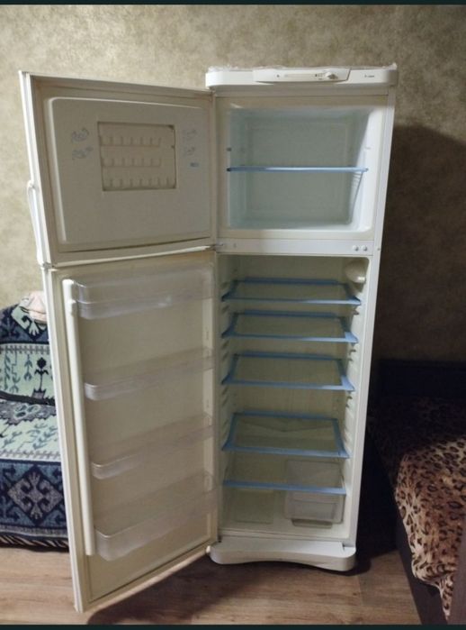 Холодильник indesit полностью рабочий