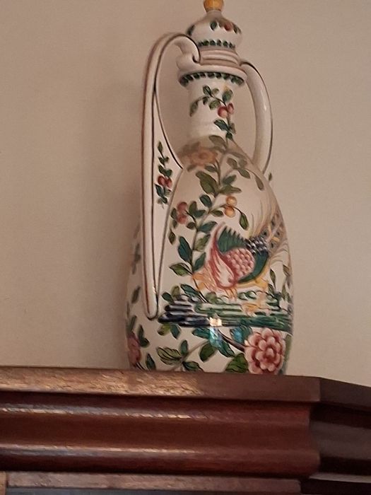 6 peças de cerâmica pintadas a mão