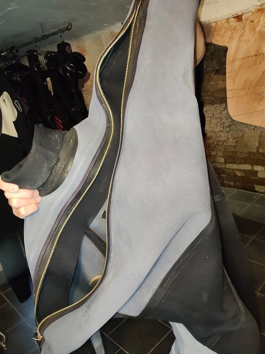 Suchy skafander Bare XCD2 Pro