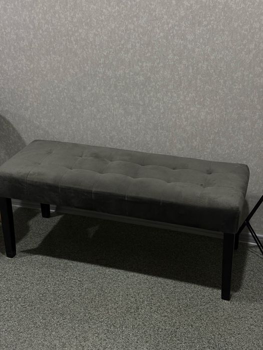 Банкетка в прихожую , в кабинет