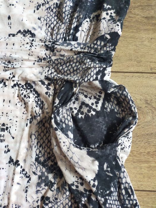 Sukienka  M L wężowy wzór print 38 / 40 Wallis Petite