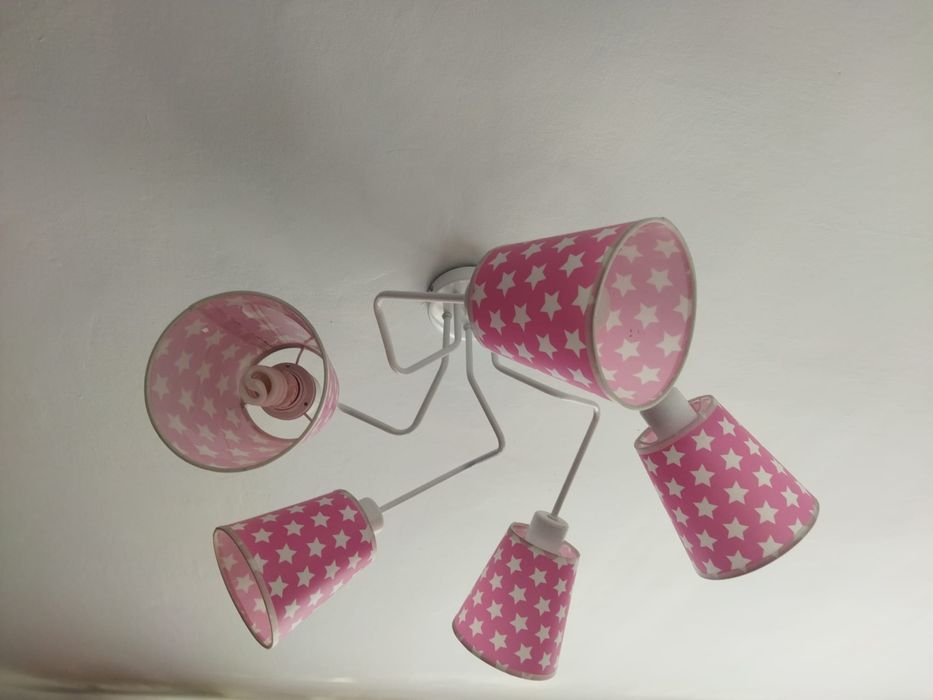 Lampa wisząca różowa dziecięca