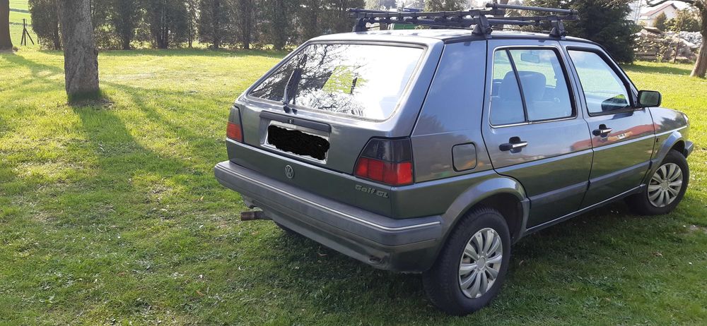 Volkswagen Golf II 1.6 benzyna.
