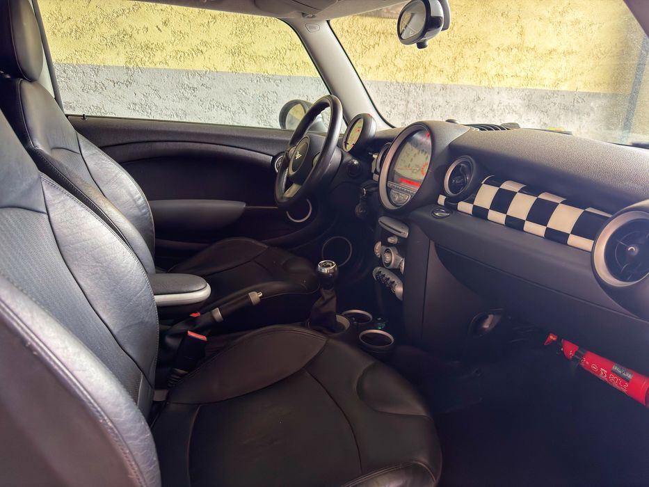 Mini Cooper 1.6D R56 - Desde 164€ Mês