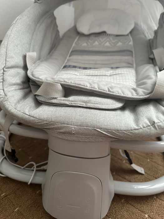 Заколисуючий центр Mastella