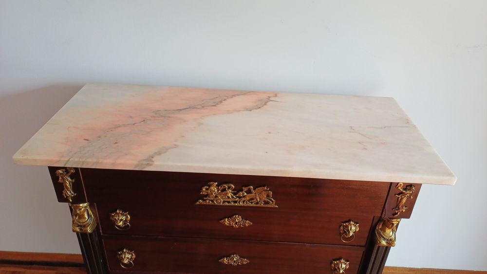 Movel de entrada ou camiseiro