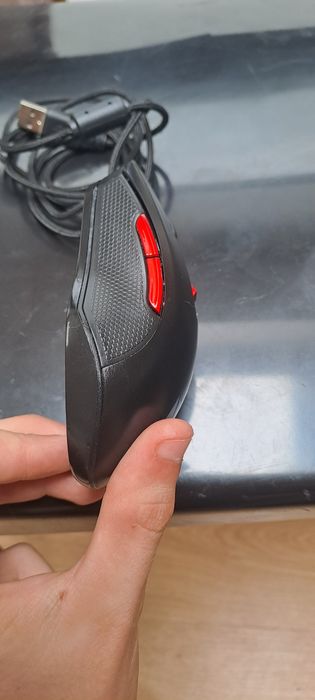 Rato gaming nuca utilizado