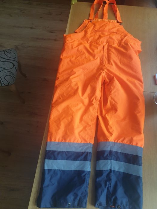 Spodnie robocze ogrodniczki