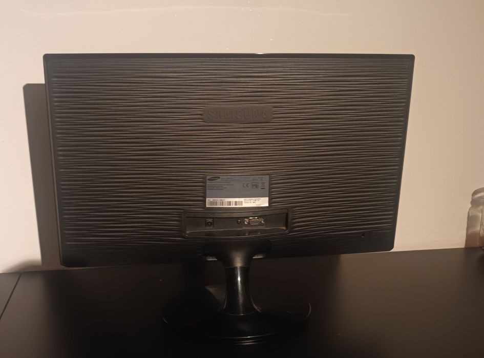 Monitor samsung s22d300