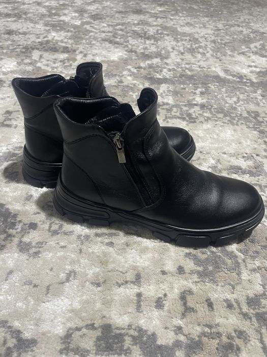 черевики, ботінки