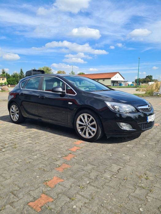 Opel Astra J  1.7CDTI  110KM  2010rok  173tyś przebieg