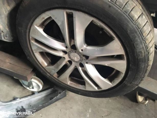 Mercedes E350 CDI 4MATIC de 2010 para peças