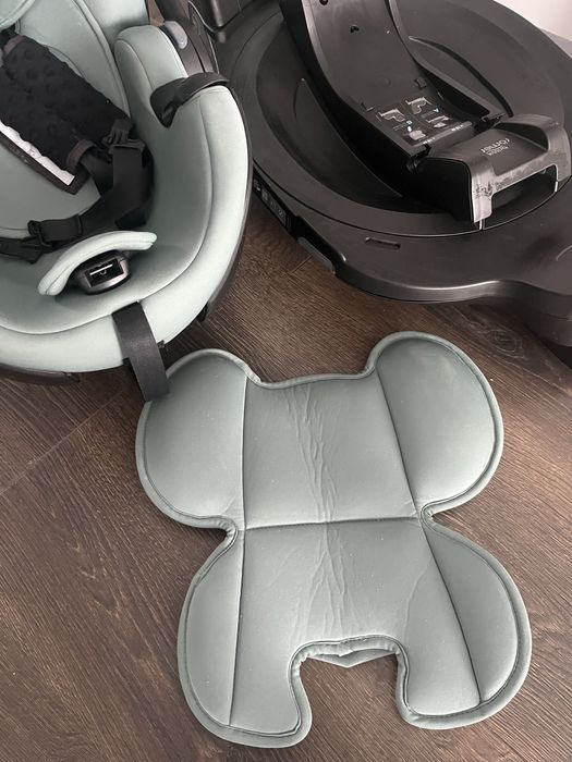Fotelik nosidełko z bazą obrotową Britax Romer