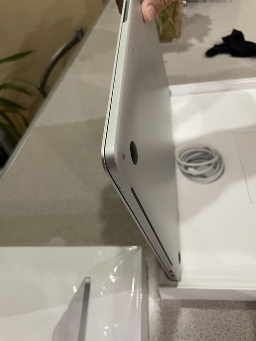MacBook Pro 15.4 ІДЕАЛ! A1707 I7 2.8 256ssd 16ddr3 radeon Pro550 2gb