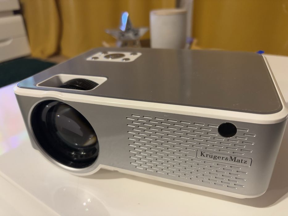 Projektor Kruger&Matz V-LED 10