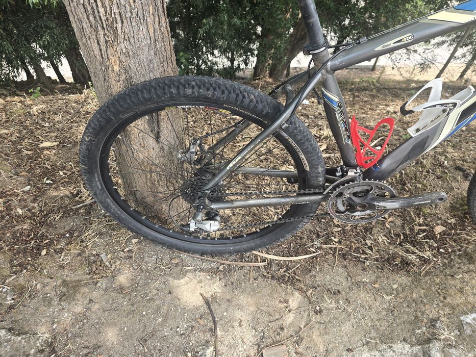 Btt bh expert com travoes hidraulicos