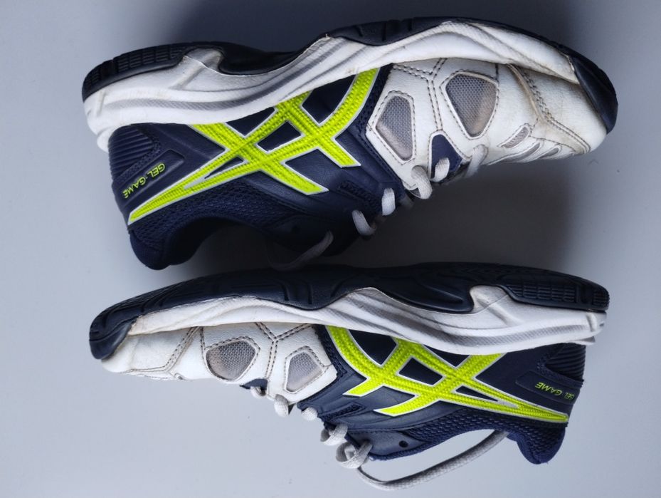 Buty Asics 34,5  halowe siatkarskie do tenisa