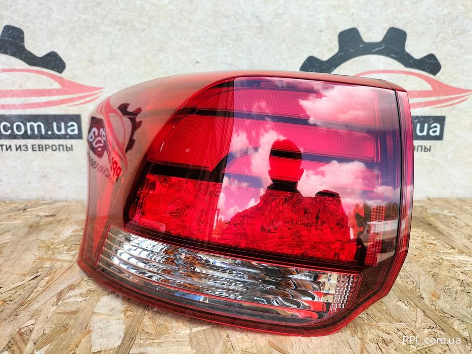 Mitsubishi Outlander III 2015- фонарь задний левый в крыло