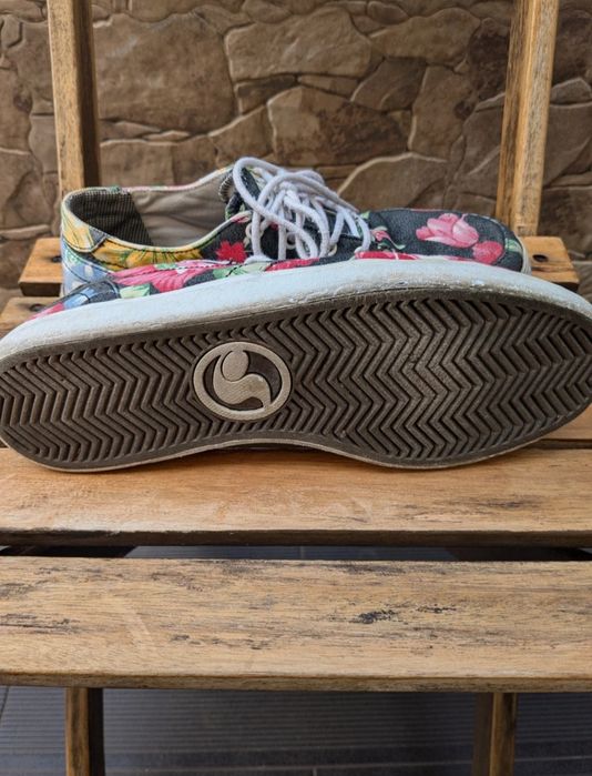 Tênis DVS special edition