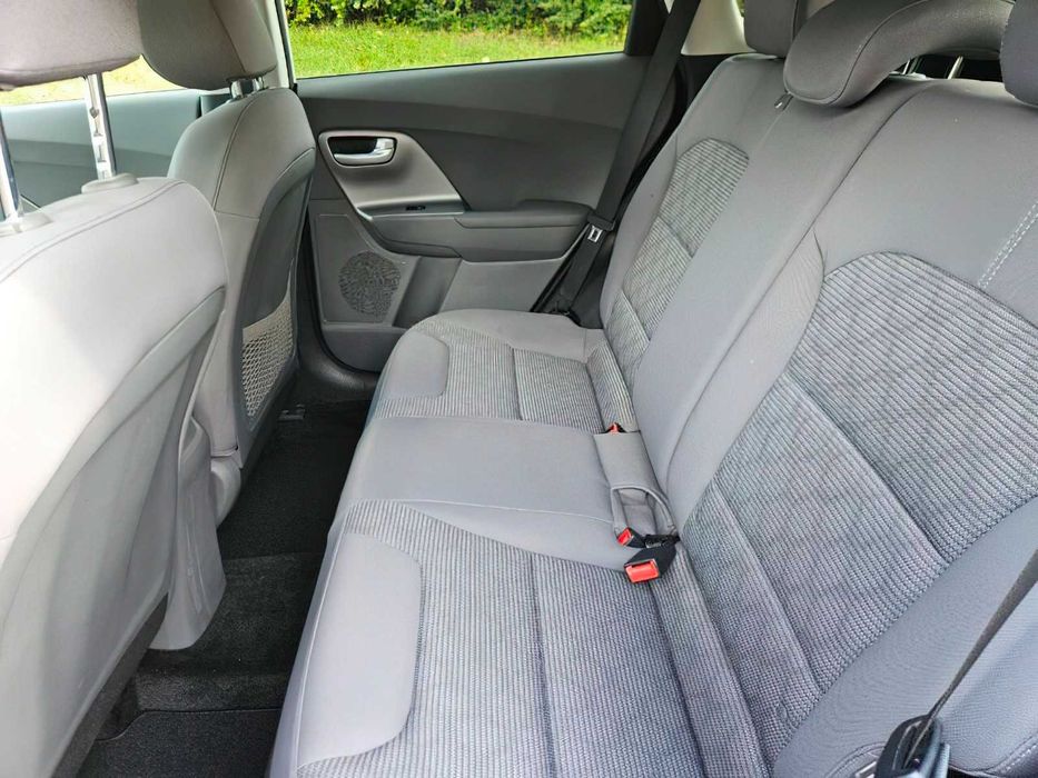 Kia Niro FE      2017