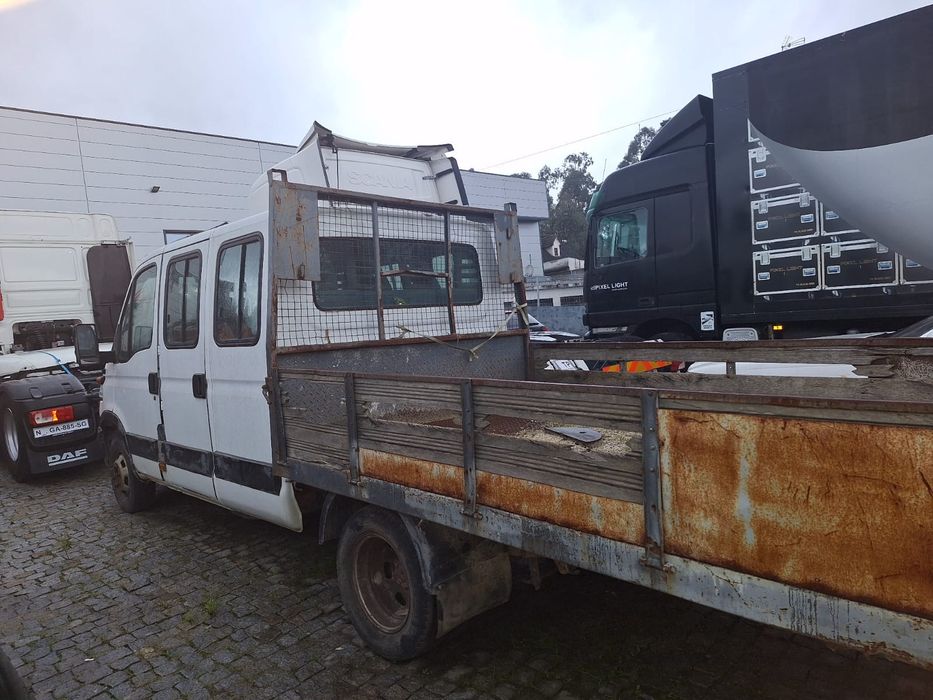 IVECO cabine Tripla 35C11