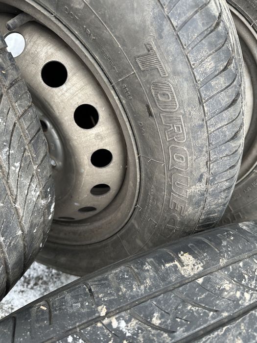 Шини з дисками Рено Трафік 215/65/r16