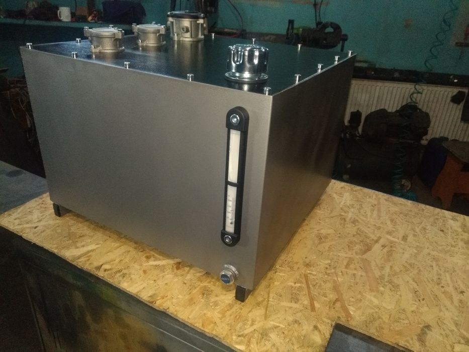 Гидравлический бак