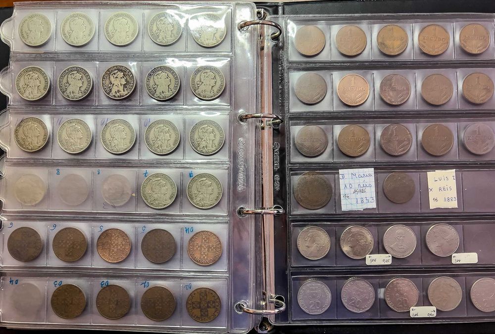 Reservado -Coleção cerca 470 moedas - maioria de Portugal, 22 de prata