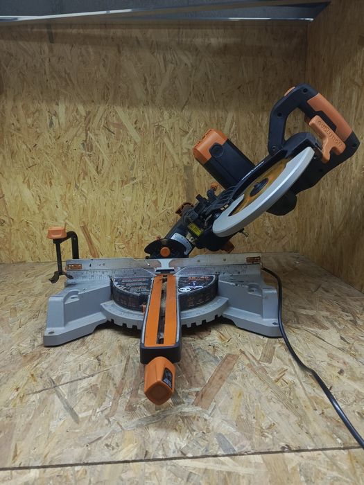 Ukosnica z posuwem Evolution r255 sms-db