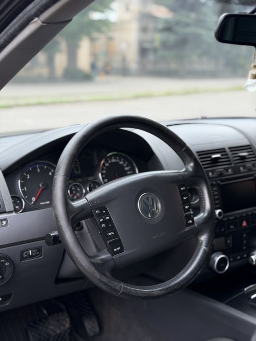 Volkswagen Touareg рестайлинг 3.0 дизель на пружинах