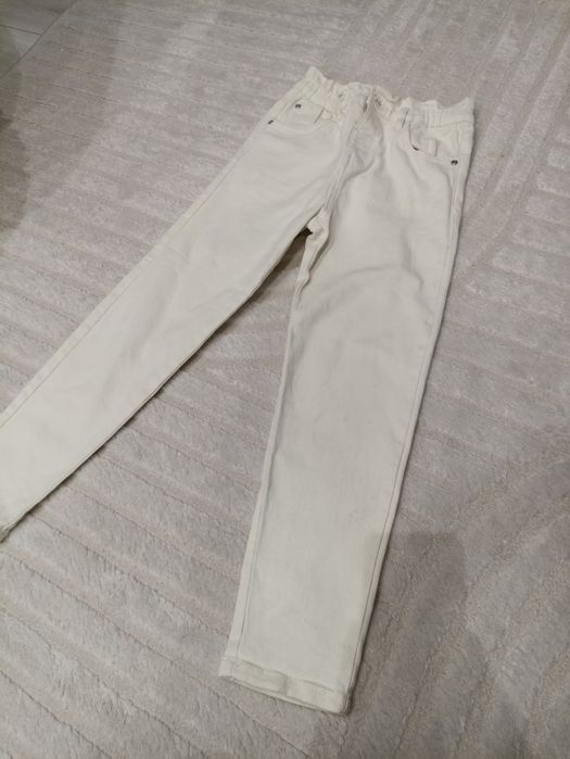 Spodnie dla dziewczynki 134