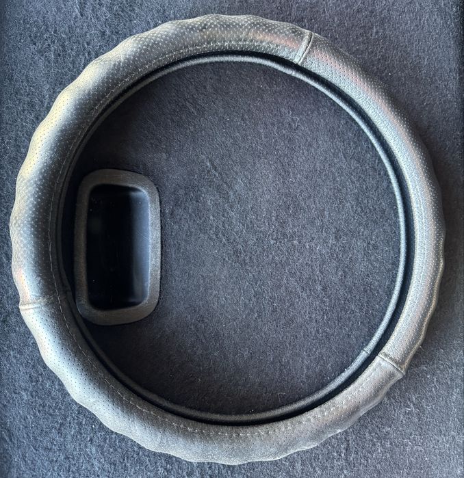 Продаю чехол на руль Lanos