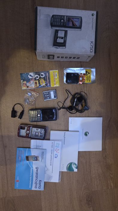 Sony Ericsson K750i komplet