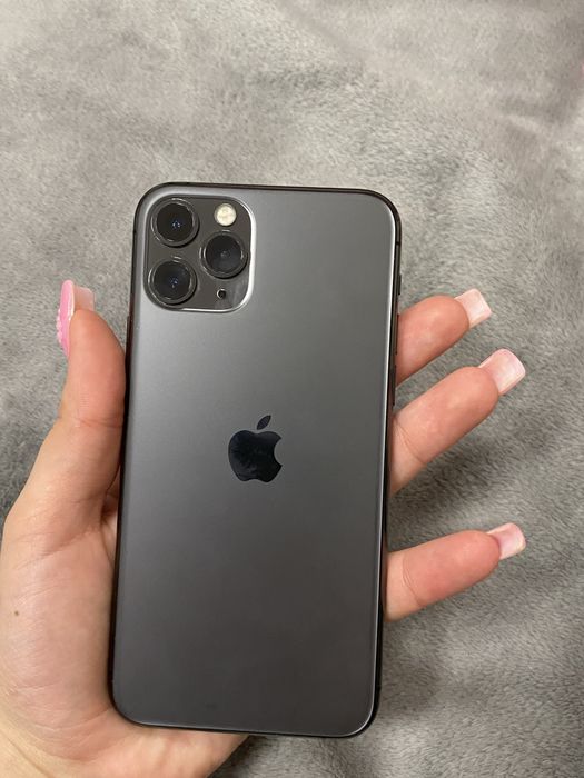 Iphone 11 pro продаю